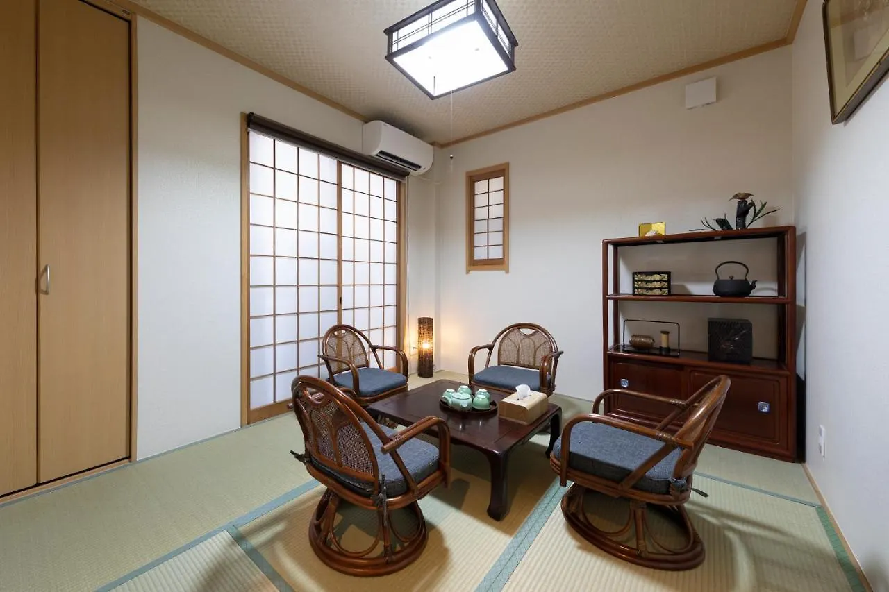 Holiday home Shirakabanoyado - Ryogetsu Villa Osaka